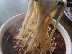 -吾穆勒蓬灰牛肉面·清真(北滨河中路店)