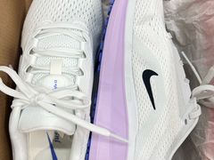 -NIKE上海青浦换季优惠店