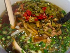 -湘人龙记老长沙米粉(鸟巢店)