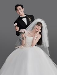 点击看大图 -至臻微拉婚纱摄影