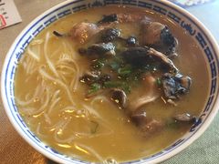 土鸡菌汤米线-随善园餐厅(大理店)