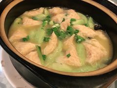 砂锅鱼皮饺-镇扬菜馆