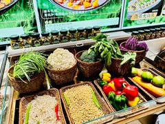 -鱼窝棚柴火铁锅炖(富山屯店)