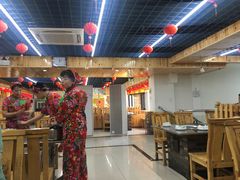 大堂-屯老二农家铁锅炖·行业领军者(梅江店)