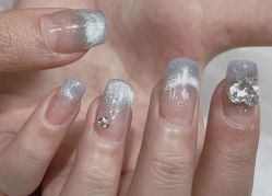 -爱纶美·美甲美睫半永久