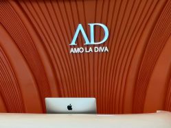 -Amo la Diva造型