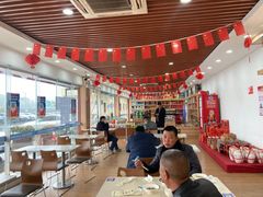 -小昆山服务区-停车场