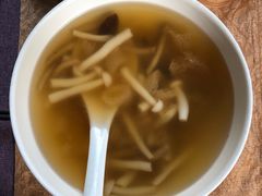竹荪野菌汤-见山书院
