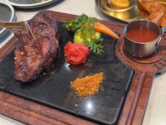 -西语炭烧牛排·西厨(滨湖万科里店)