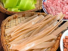 -四小区火锅·巷子里的重庆火锅(花照壁店)