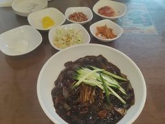 -贵宾庄炸酱面·韩式料理(高区店)