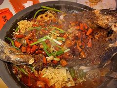 -鸣记脆皮烤鱼·海鲜烤鱼(三八广场店)