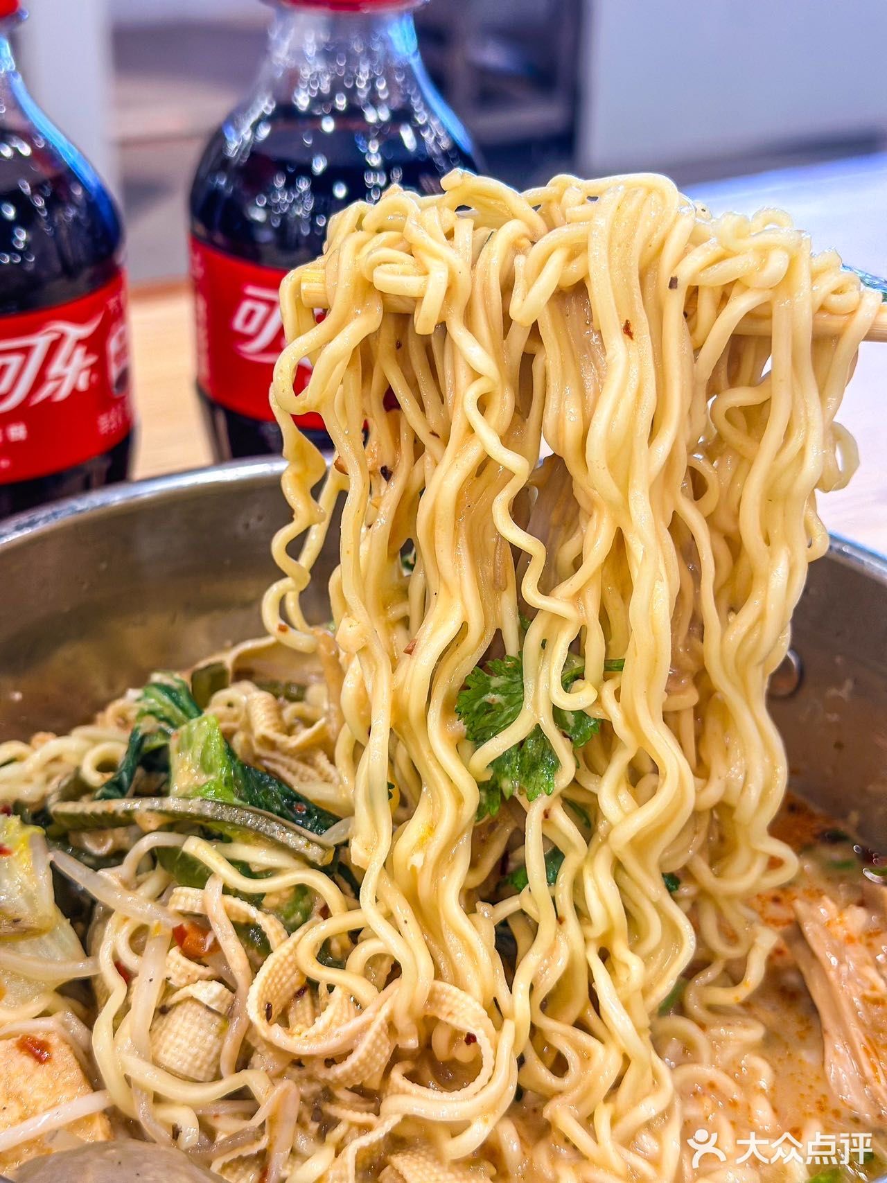 谁能不爱这一口黏黏糊糊的砂锅面？