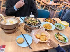 -宏状元现熬粥·京味菜(黄寺大街店)
