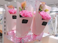 -名创优品(北京新中关购物中心地铁层店)
