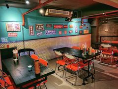 等位区-黄师傅湿辣牛肉(胡桃里店)