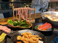 -湊湊火锅·茶憩(南京东路悦荟店)