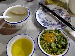 -墨脱石锅椰子鸡•香草鸭•东山羊(大东海店)