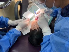 -瑞尔齿科(上海长风大悦城店)