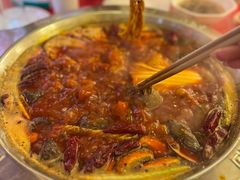 -山城年华老火锅(玉林店)