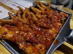 火辣鸡爪-恩你小木屋米酒店(莱山店)