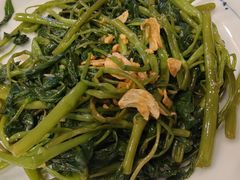 -Hoang Yen Vietnamese Cuisine