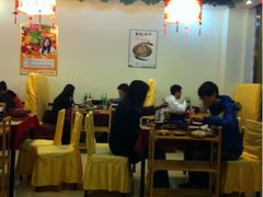 环境很不错哦-重庆鸡公煲(三八山珍美食城店中店)