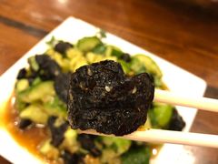 黄瓜猪嘴蘑-老猎户炭火锅羊汤(万达店)