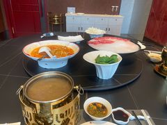 -鼎泰亨·海鲜牛肉餐厅(滨江店)