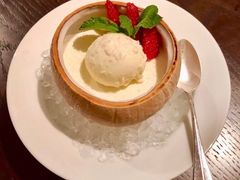 椰皇布丁配椰蓉冰淇淋-广州柏悦酒店·悦景轩·粤菜餐厅