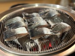 -围炉肉舍•炭烤活鳗•丹东海鲜烤肉(步行街店)