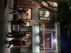 -古董花园(思南路42弄小区店)