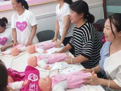 -爱月宝月嫂·育儿嫂