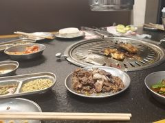 -炽城·烤肉名家(鸿达中央广场店)