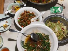 -绿草地·湘菜(酃湖师院店)
