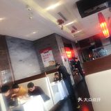 「鱼头泡饼」味道很不错，汤汁浓郁，配上特制的手工饼