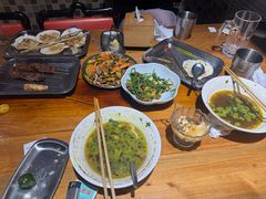 -马路牙子烧烤音乐酒馆(望京店)