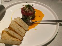 牛肉塔塔配牛油果黑橄榄酱-Solo(衡山路店)