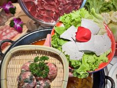 -热火朝天鲜切牛肉火锅(南强街巷店)