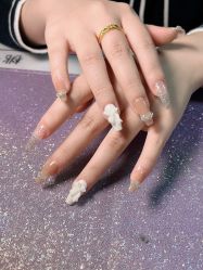 -桃子的美甲店