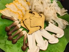 -钢管厂五区小郡肝串串香火锅(梅川路店)