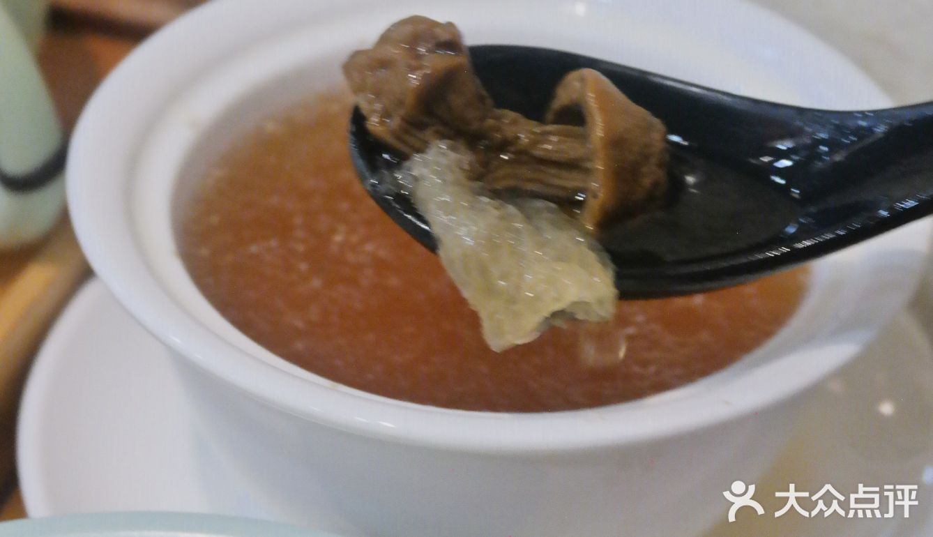 广州探店|秋天一定不要错过的蟹黄面