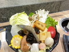 -呷哺呷哺(新世界百货望京店)
