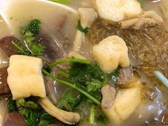 油豆腐牛肉粉丝汤（咖喱）-小杨生煎(香港名都店)