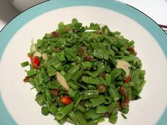 猪油渣炒通心菜-鸽子侯·家宴·平价海鲜(市图书馆店)