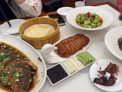-梅利汴京烤鸭•开封豫菜地标店(铁北街店)