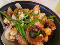-大树下海鲜饭店