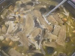 -广客美食坊(丹霞山店)