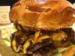 手工牛肉大汉堡-大象厨房(重庆道店)