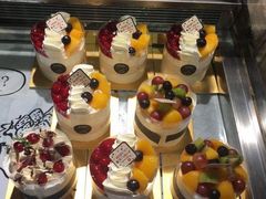 -红跑车蛋糕世界(网巾市店)